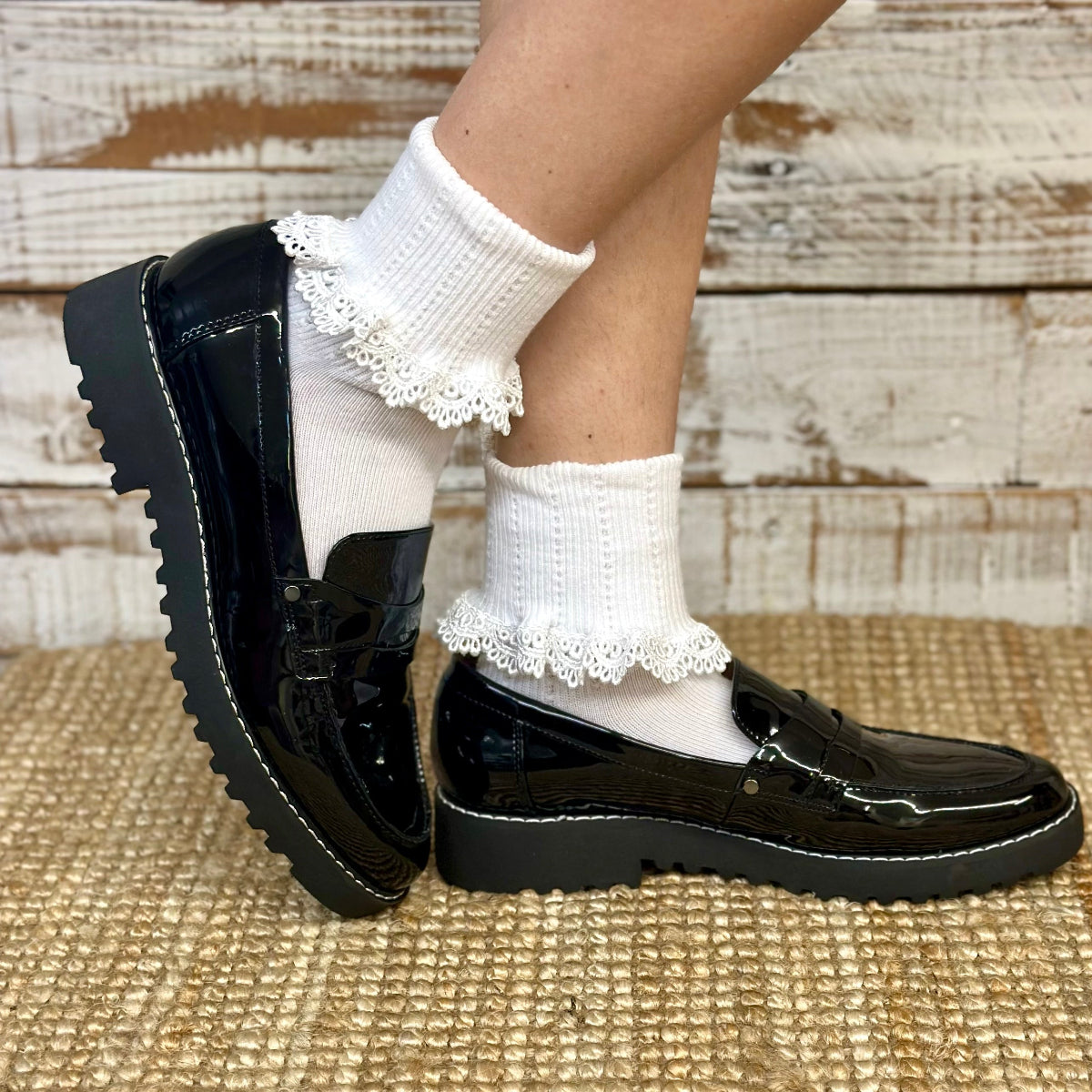 BOBBY lace cuff ankle socks - white