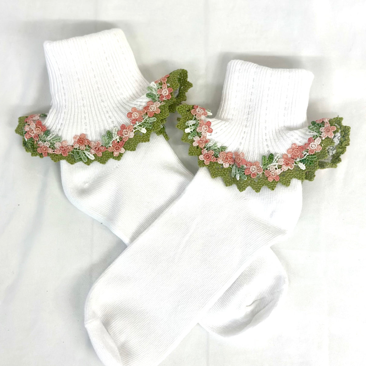 BOUQUET lace cuff socks - peach olive