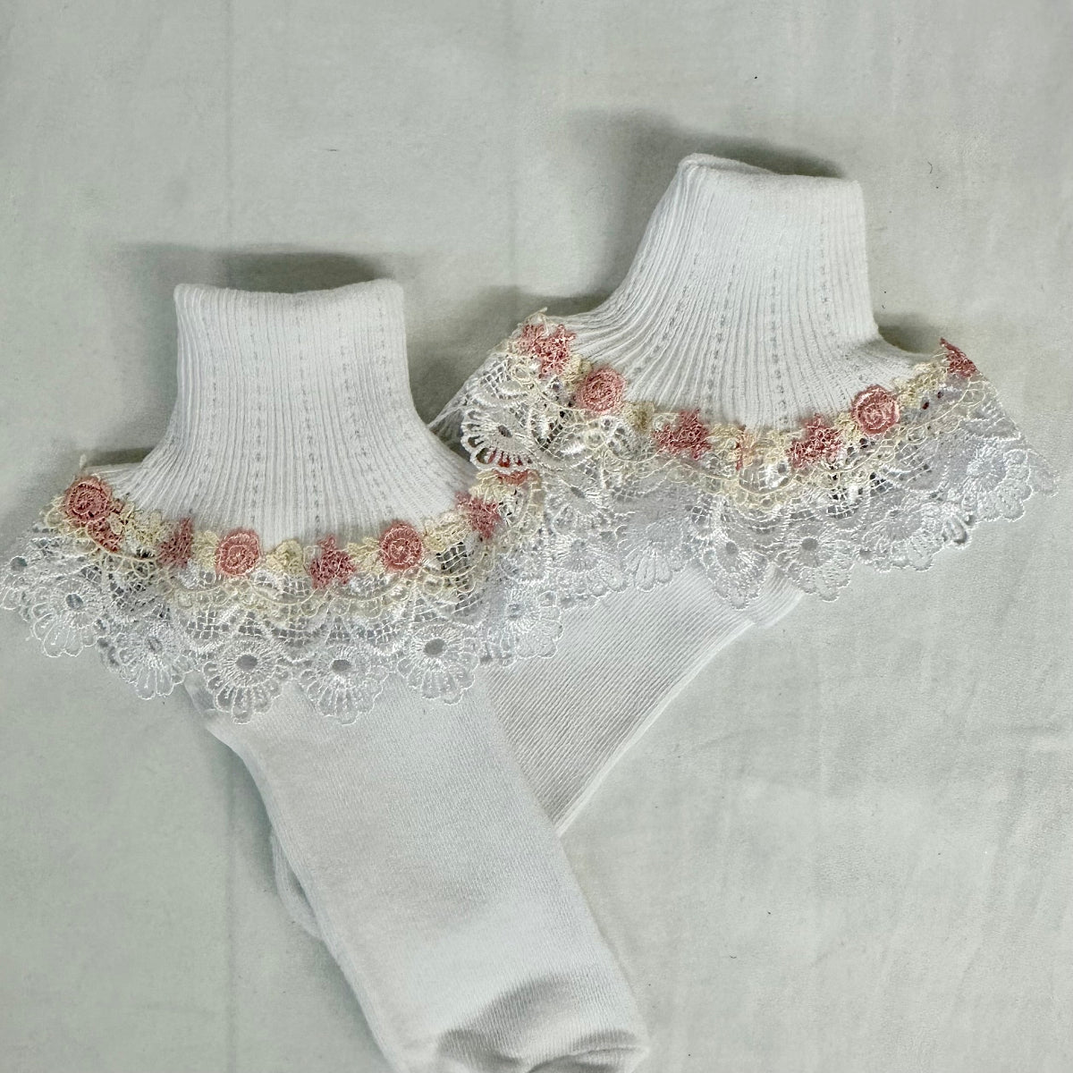 DOUBLE LACE cuff socks - white