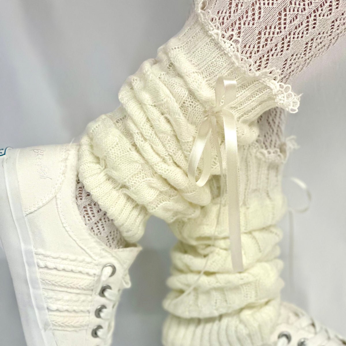 Satin bow knit leg warmers -cream