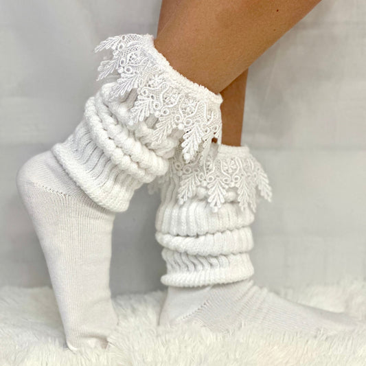 Signature lace topped ultimate  slouch socks - white