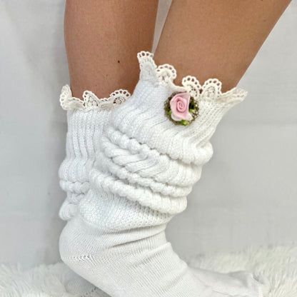 Flower pin lace topped ultimate slouch socks - white