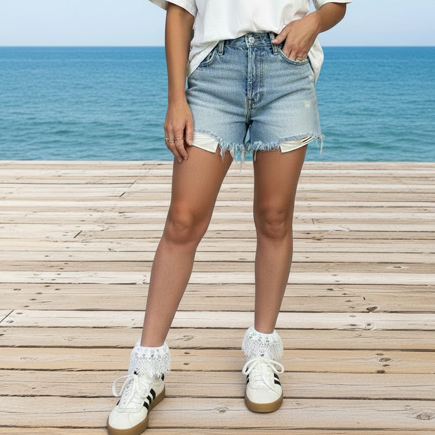 Signature Ruffled ankle Lace Boot Socks - White