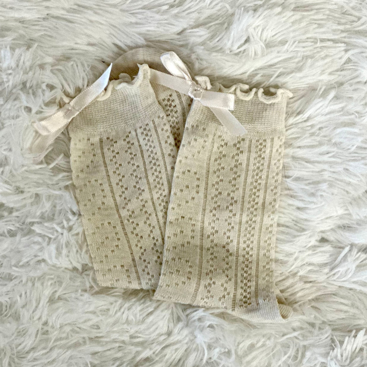 BOW ruffle top pointelle sock - white, beige, blush
