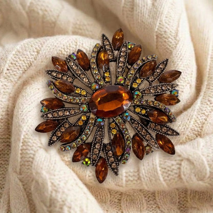 Amber Brown Sunburst Brooch - Vintage  Rhinestone Starburst Pin