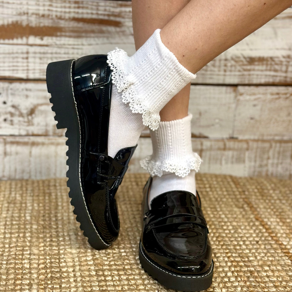 BOBBY  lace cuff ankle socks  - white