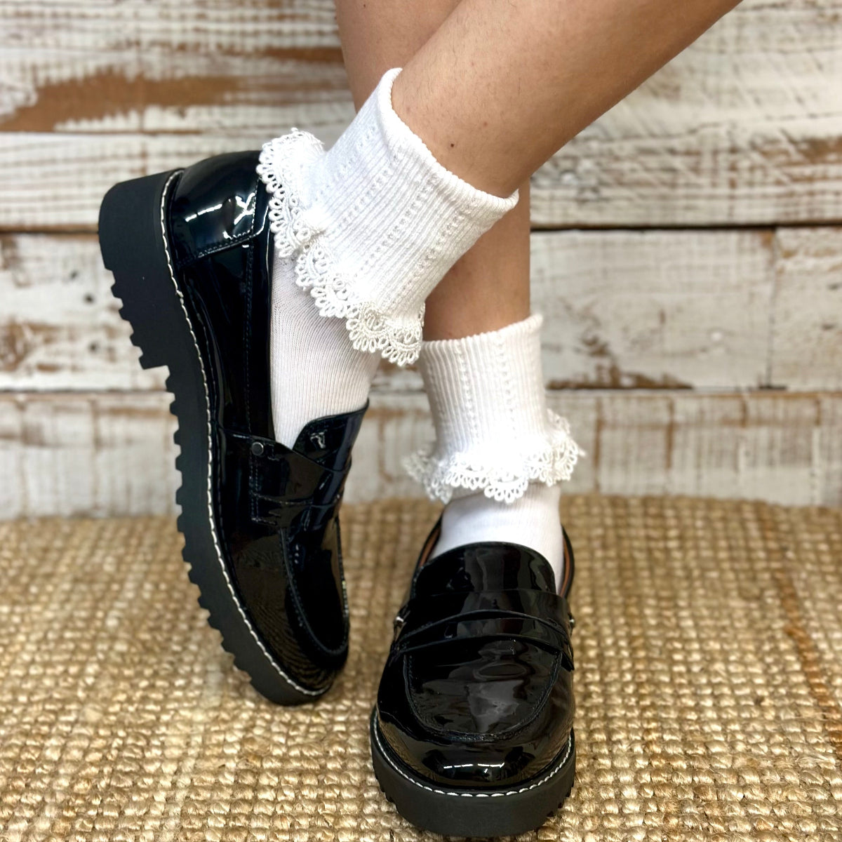 BOBBY  lace cuff ankle socks  - white