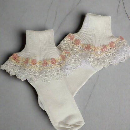 DOUBLE LACE  cuff socks - white
