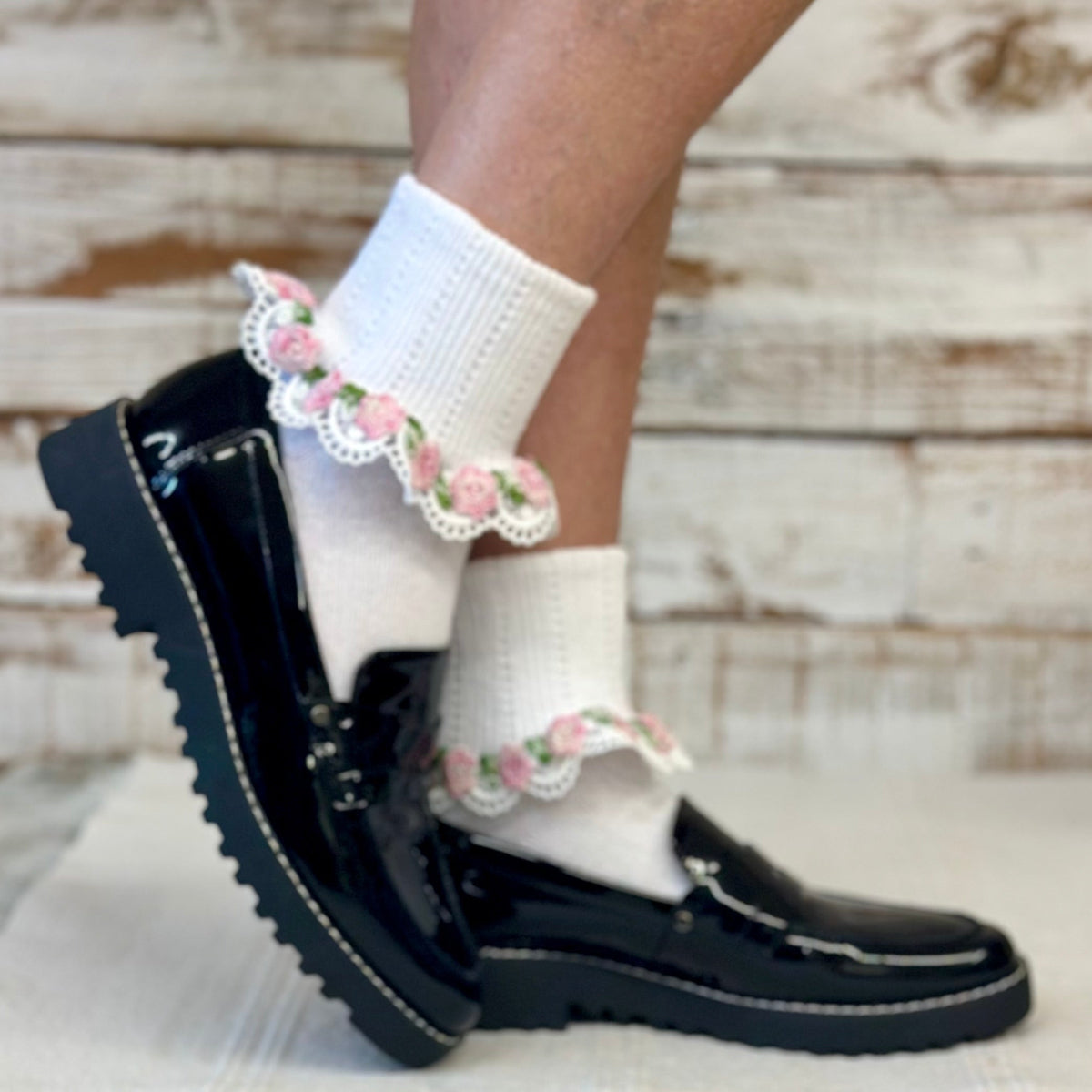 FLOWERS  lace cuff socks - white pink