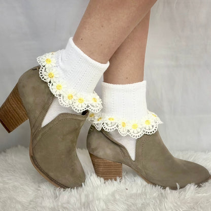 DAISY MAE  lace cuff socks - white  yellow