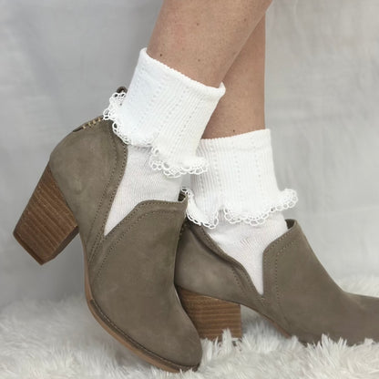 SCALLOP cuff ankle socks women - white