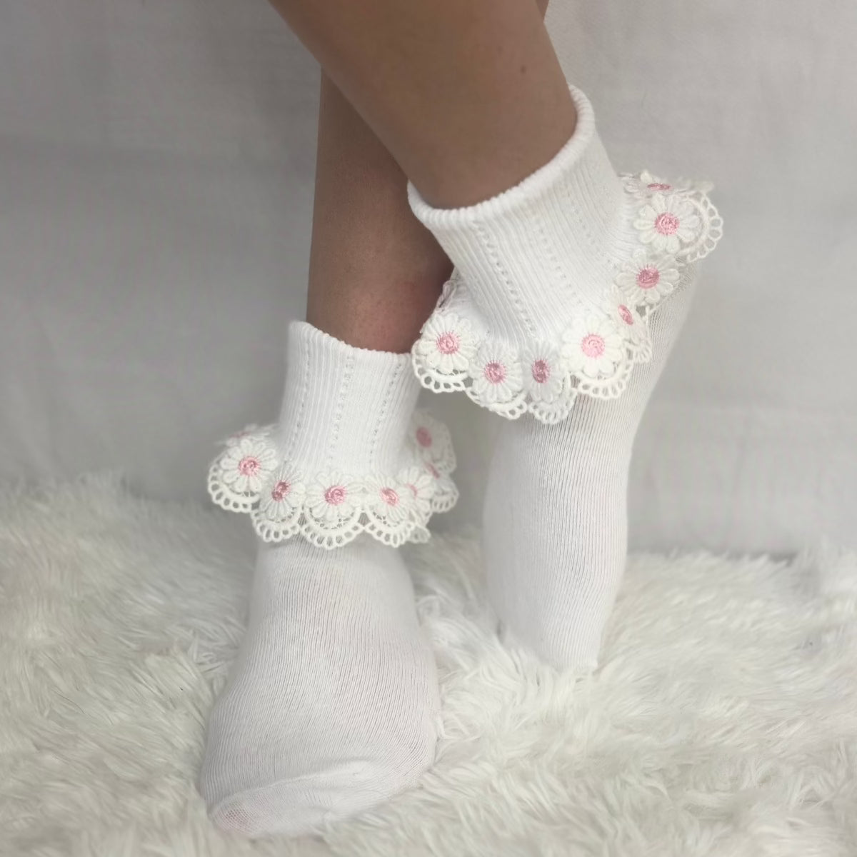 DAISY MAE  lace cuff socks - white pink