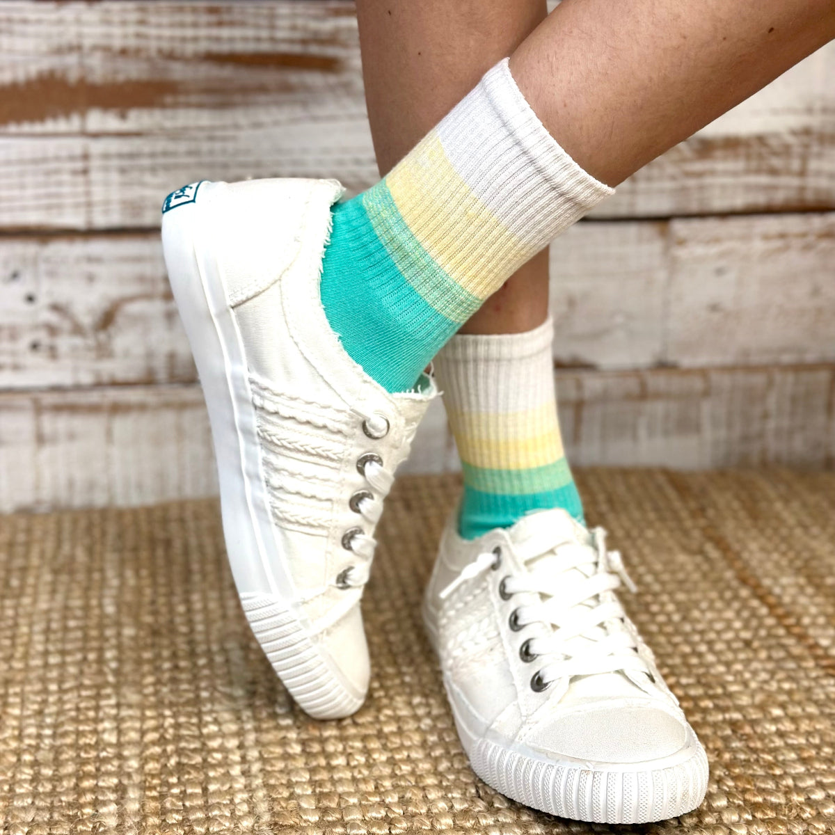 GRADIENT Pastel Crew Socks 3-Pack Bundle - fun Sneaker Socks
