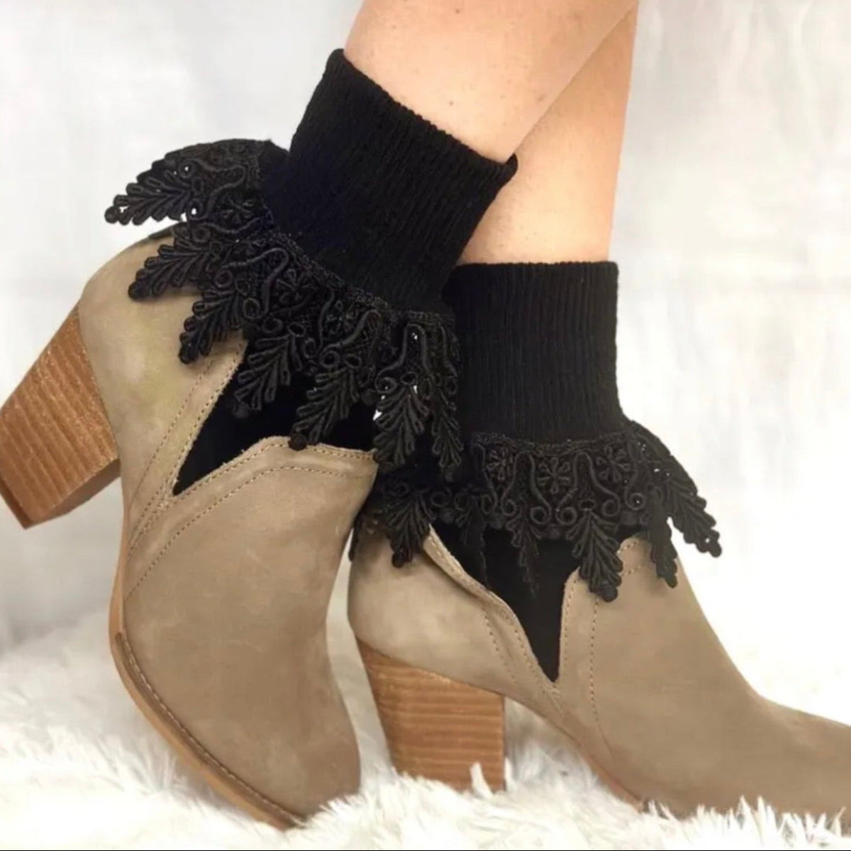 ORIGINAL  lace cuff socks - black