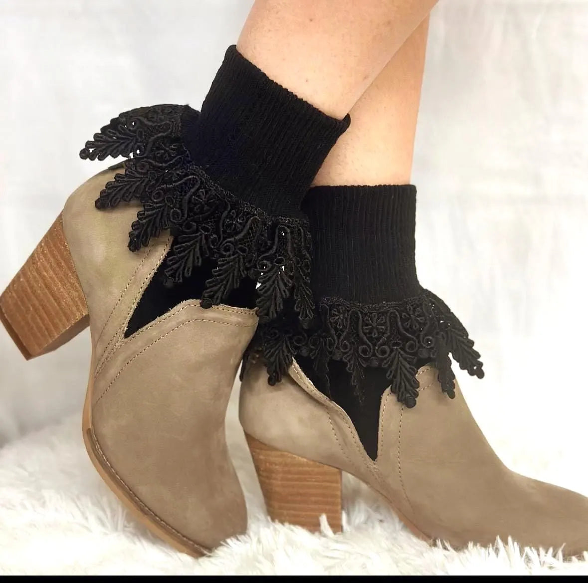 ORIGINAL  lace cuff socks - black