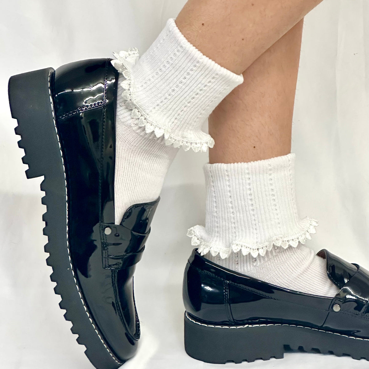 PETITE HEART lace cuff socks - white