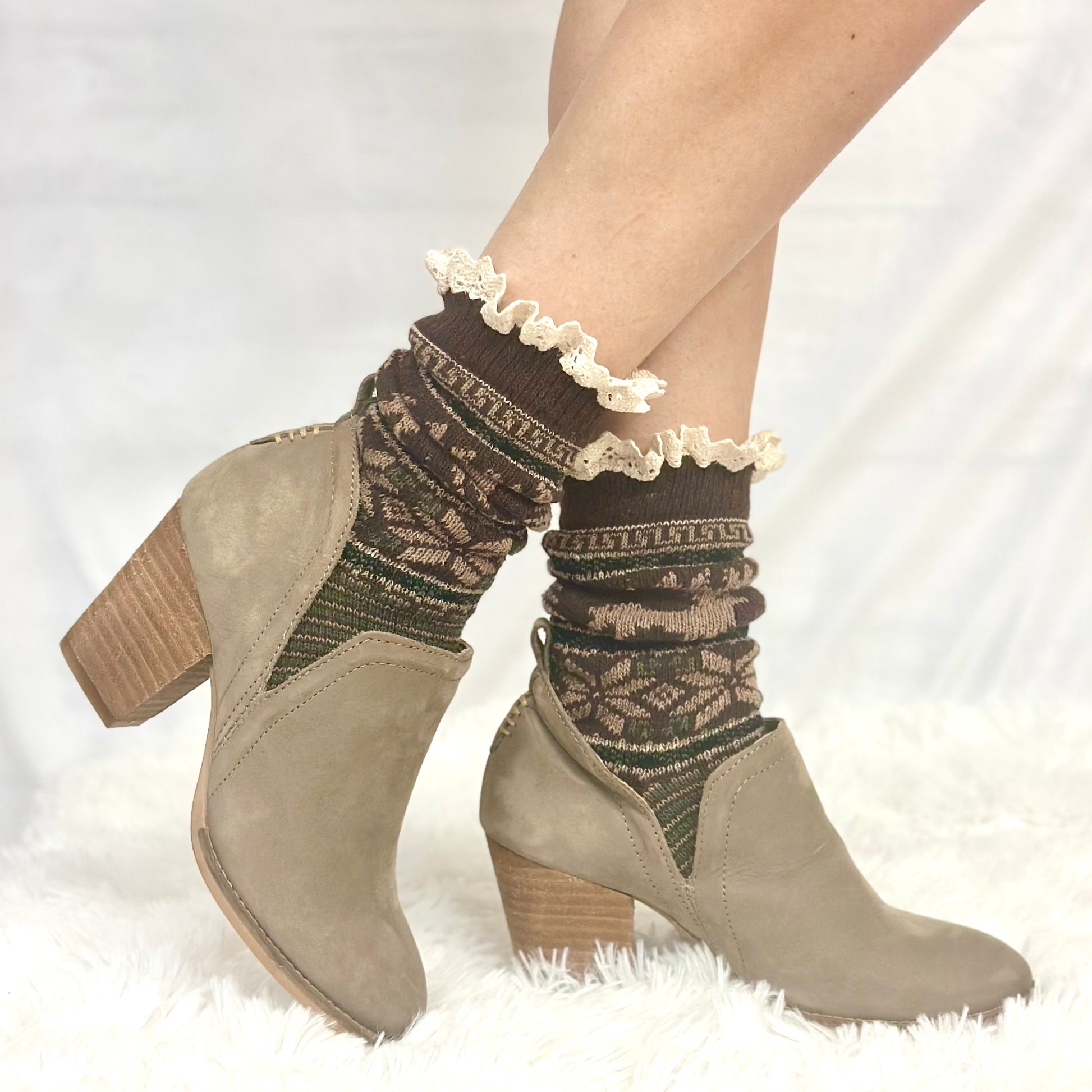 REINDEER patterned lace topped ankle socks -  colors
