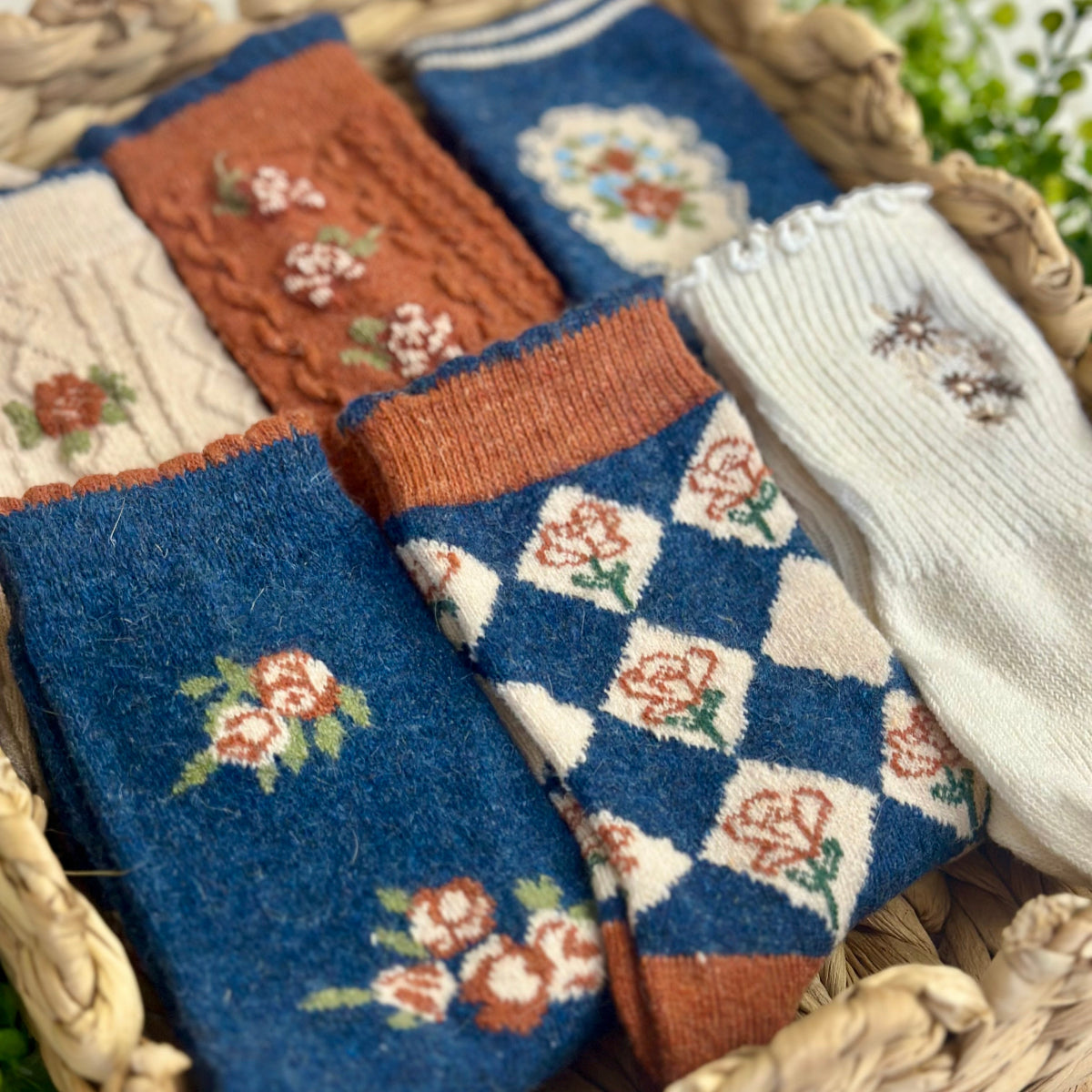 ROMANCE Socks 3-Pack assorted  Bundle + Wish Bracelet | Ankle Socks
