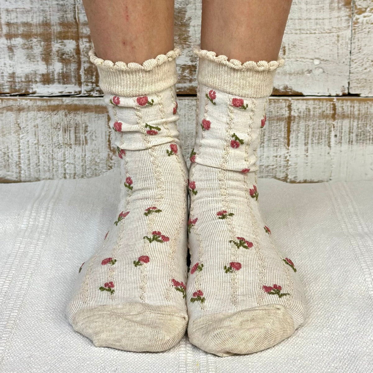 Rosebud Floral Socks 4-Pack Bundle + Wish Bracelet | Women's Ankle Socks Gift Set