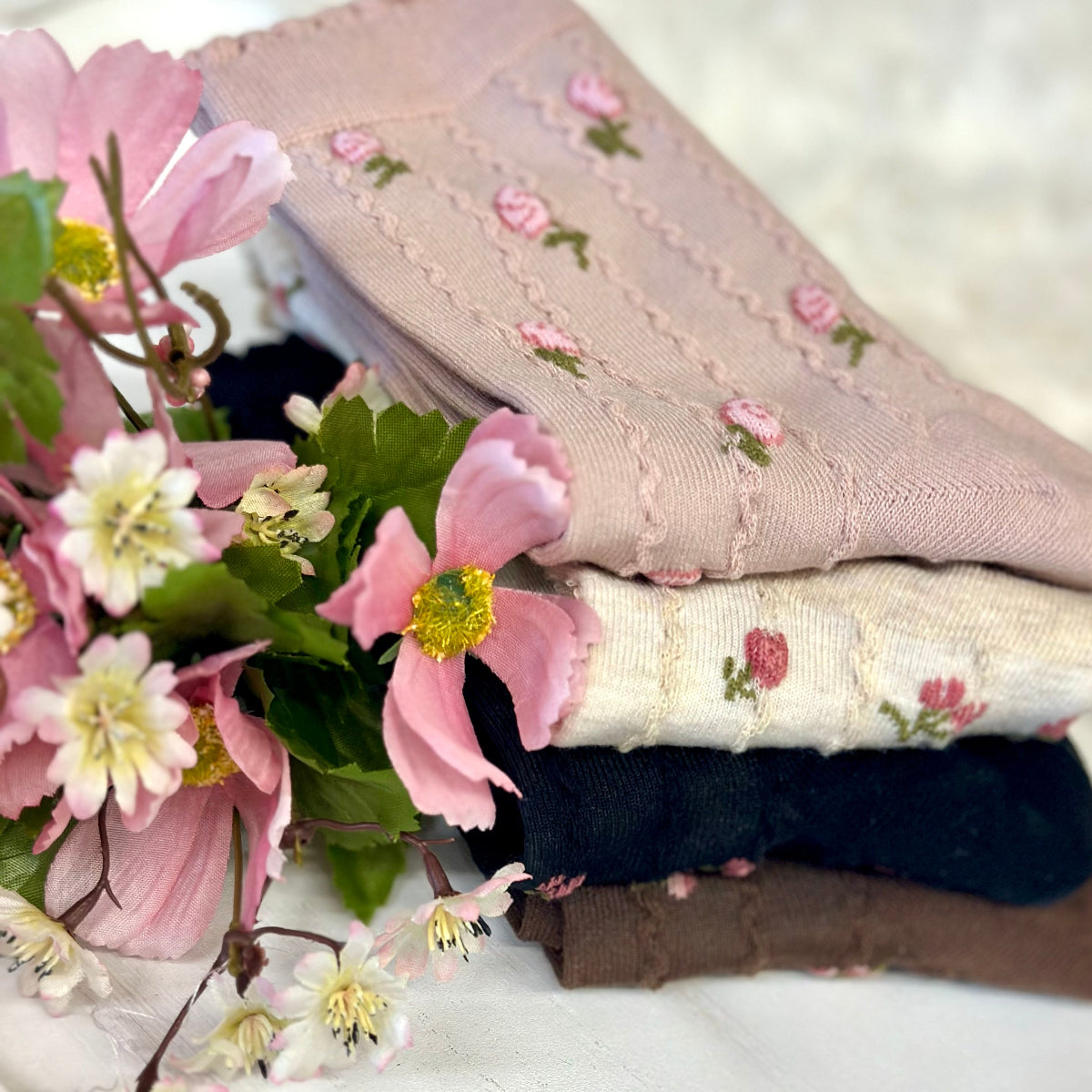 Rosebud Floral Socks 4-Pack Bundle + Wish Bracelet | Women's Ankle Socks Gift Set
