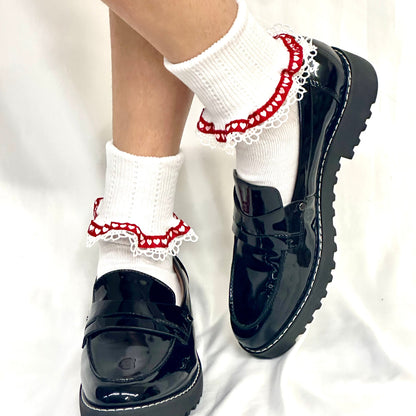 VALENTINE heart ribbon lace cuff socks - red