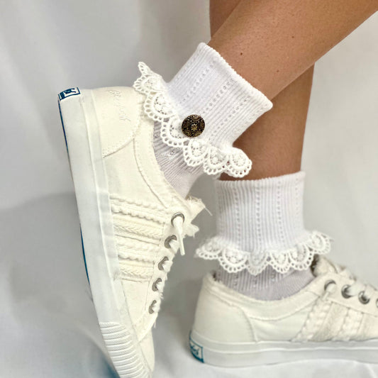 VINTAGE  button  lace cuff socks - white