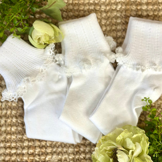 Valued priced 3 pair bundle assorted laces