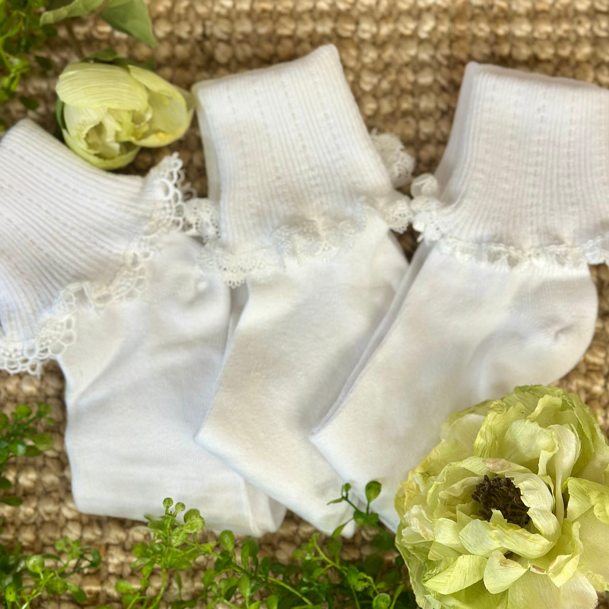 Valued priced 3 pair bundle assorted laces