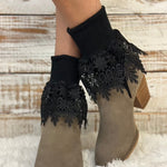 SIGNATURE  lace cuff socks - black