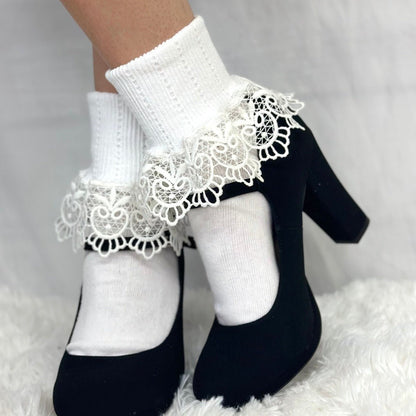 Delicate  lace ankle cuff socks women - white , best quality lace trimmed socks