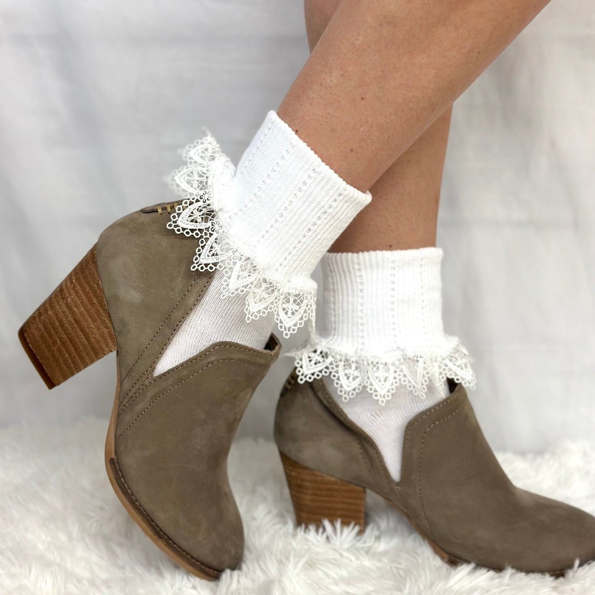 Chantilly  lace ankle cuff socks women - white , socks for booties